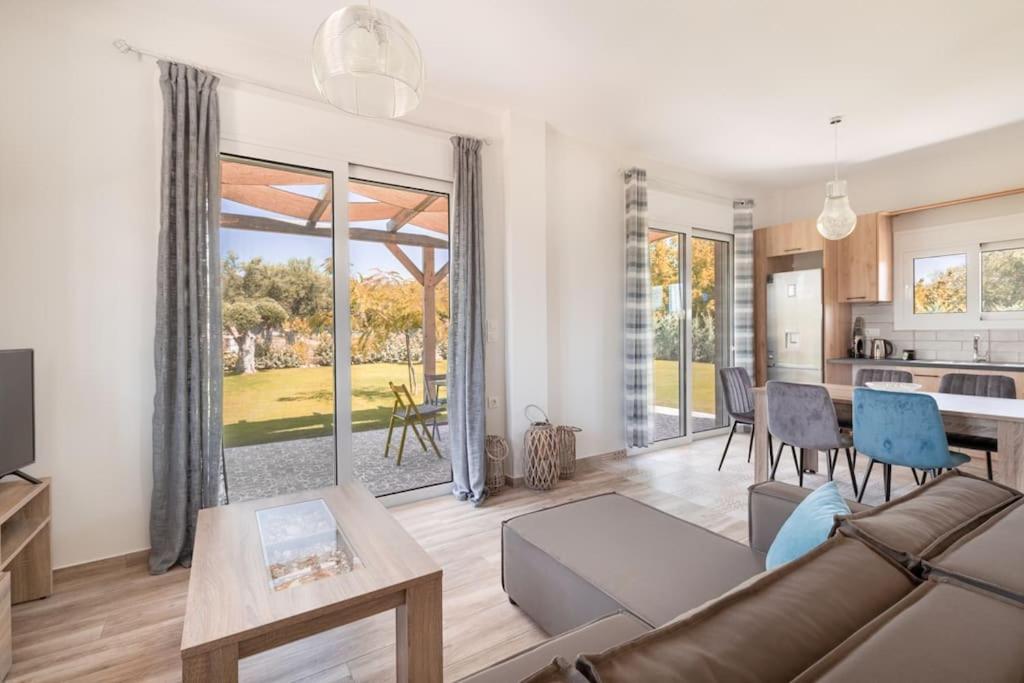 Dimitra'S Sunny Villa Mirsinochori Dış mekan fotoğraf